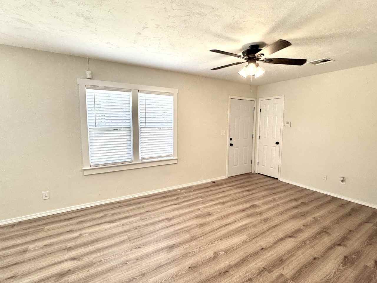 1748 Ne 20th St #1 - Photo 5 of 20