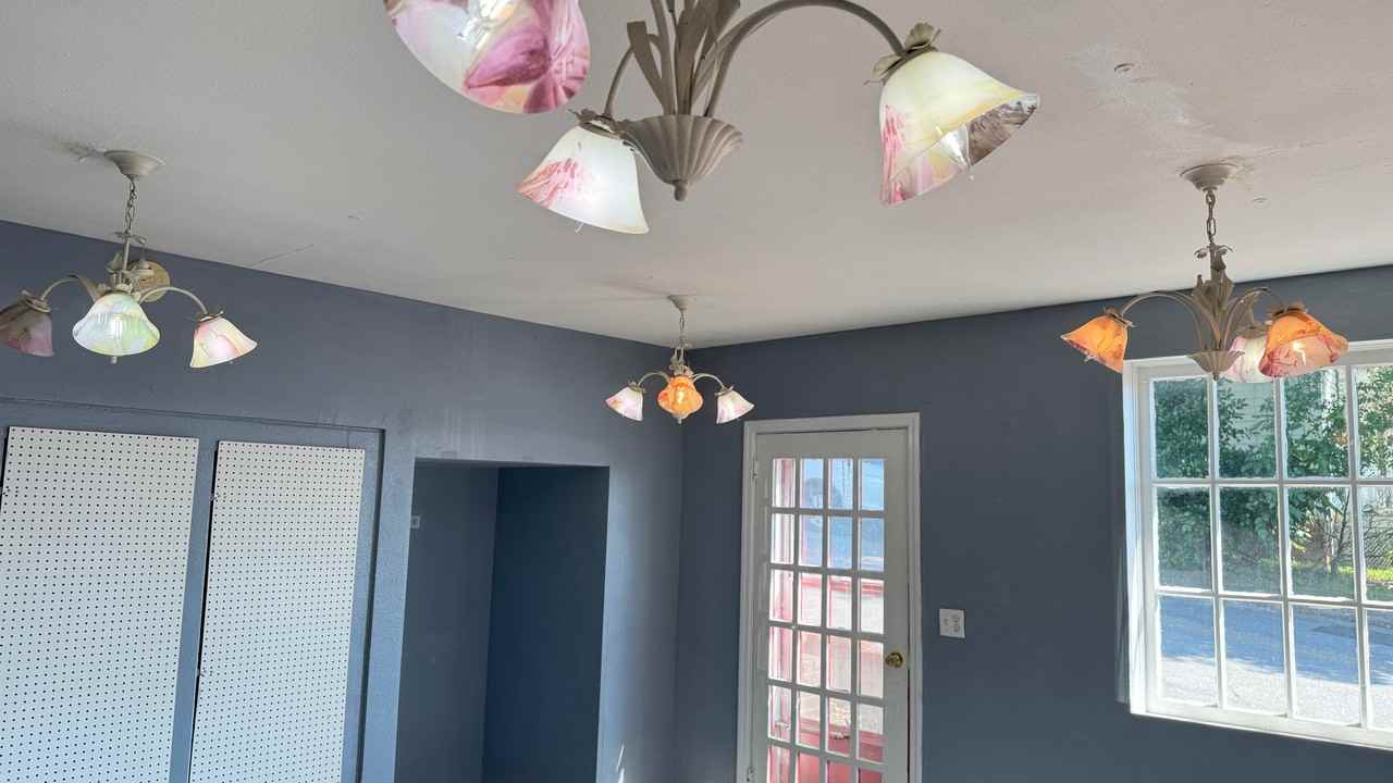 405 N High St #1 - Photo 3 of 7