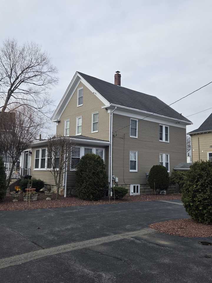 26 1/2 Pearl St #NA - Photo 2 of 28