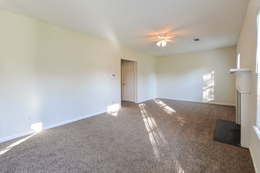 4520 Millenium View Ct - Photo 5 of 17