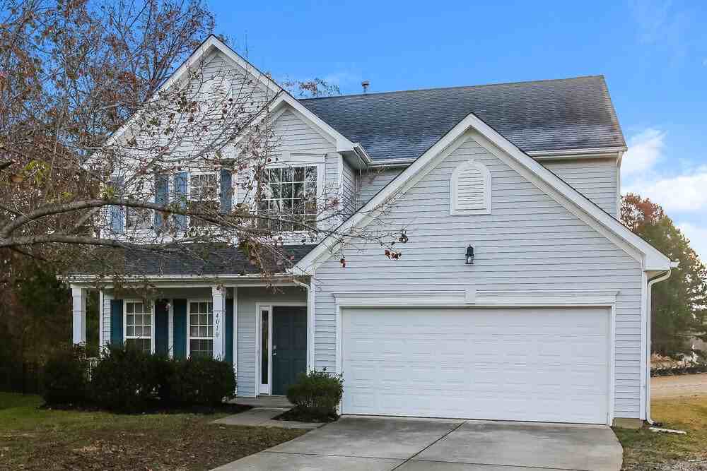 4010 Saphire Ln - Photo 4 of 17