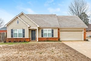 featured image of 10020 Fox Chase Dr