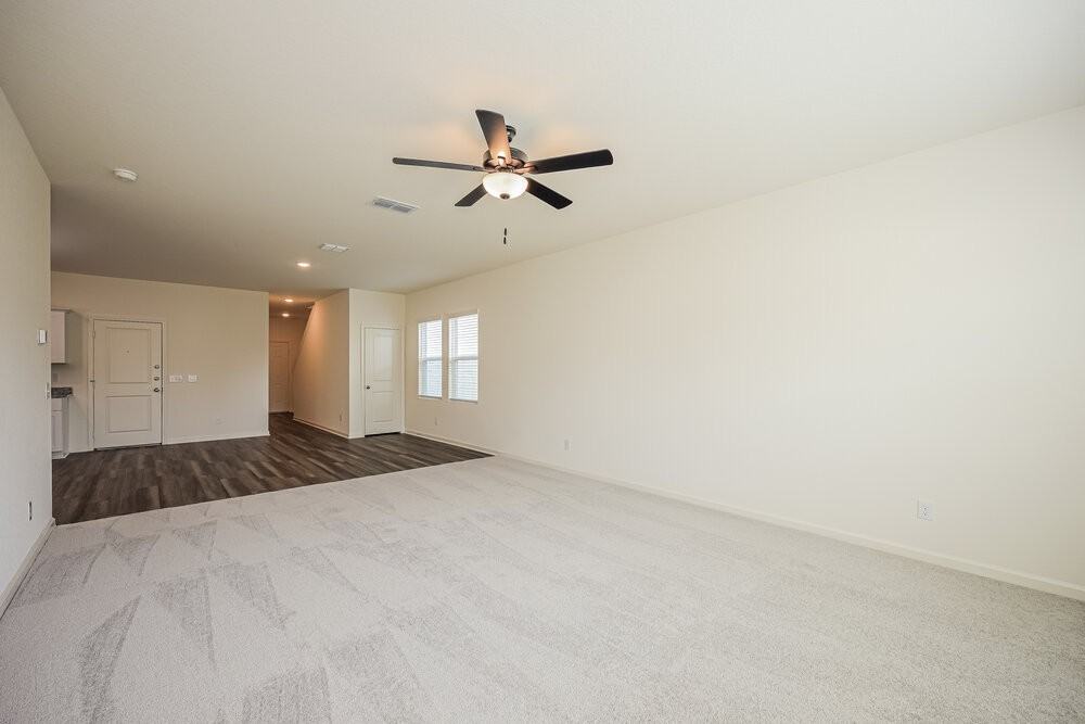 5619 Finch Cyn - Photo 6 of 17