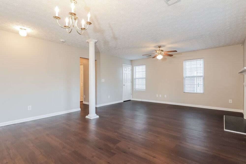 5055 Tussahaw Xing - Photo 6 of 17