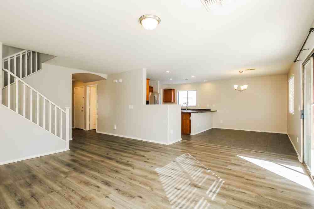 3035 S 85th Dr - Photo 5 of 17