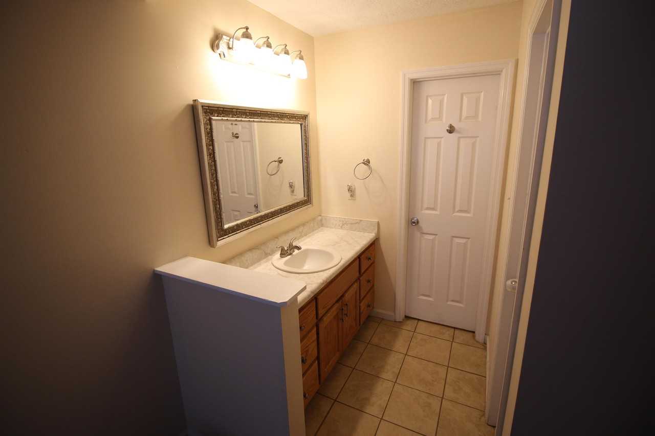 7138 Summerlin Dr #1 - Photo 5 of 28