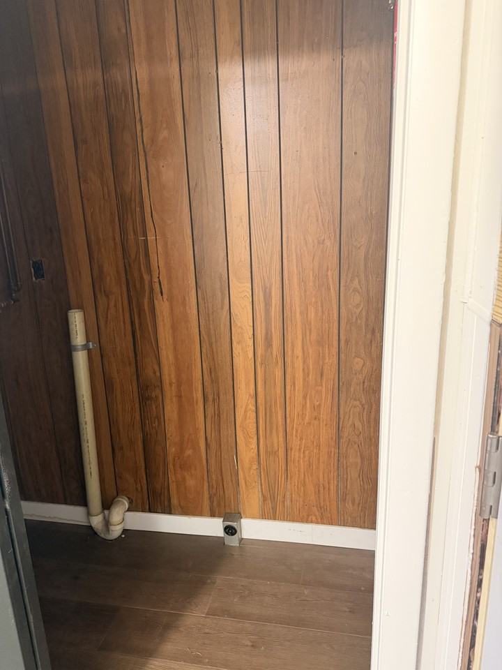 115 Tara Ct #D - Photo 3 of 9