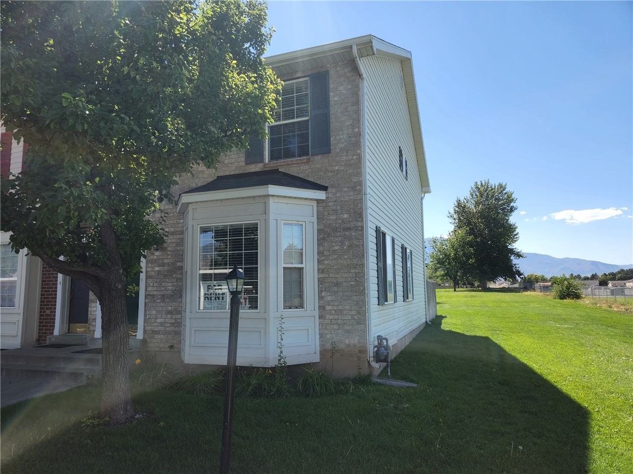 1104 En - Photo 2 of 17