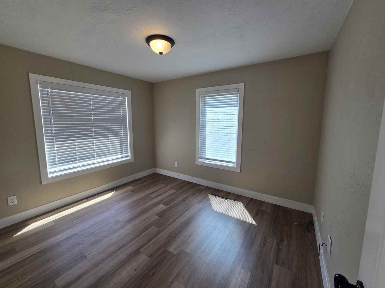 810 Wn - Photo 7 of 9