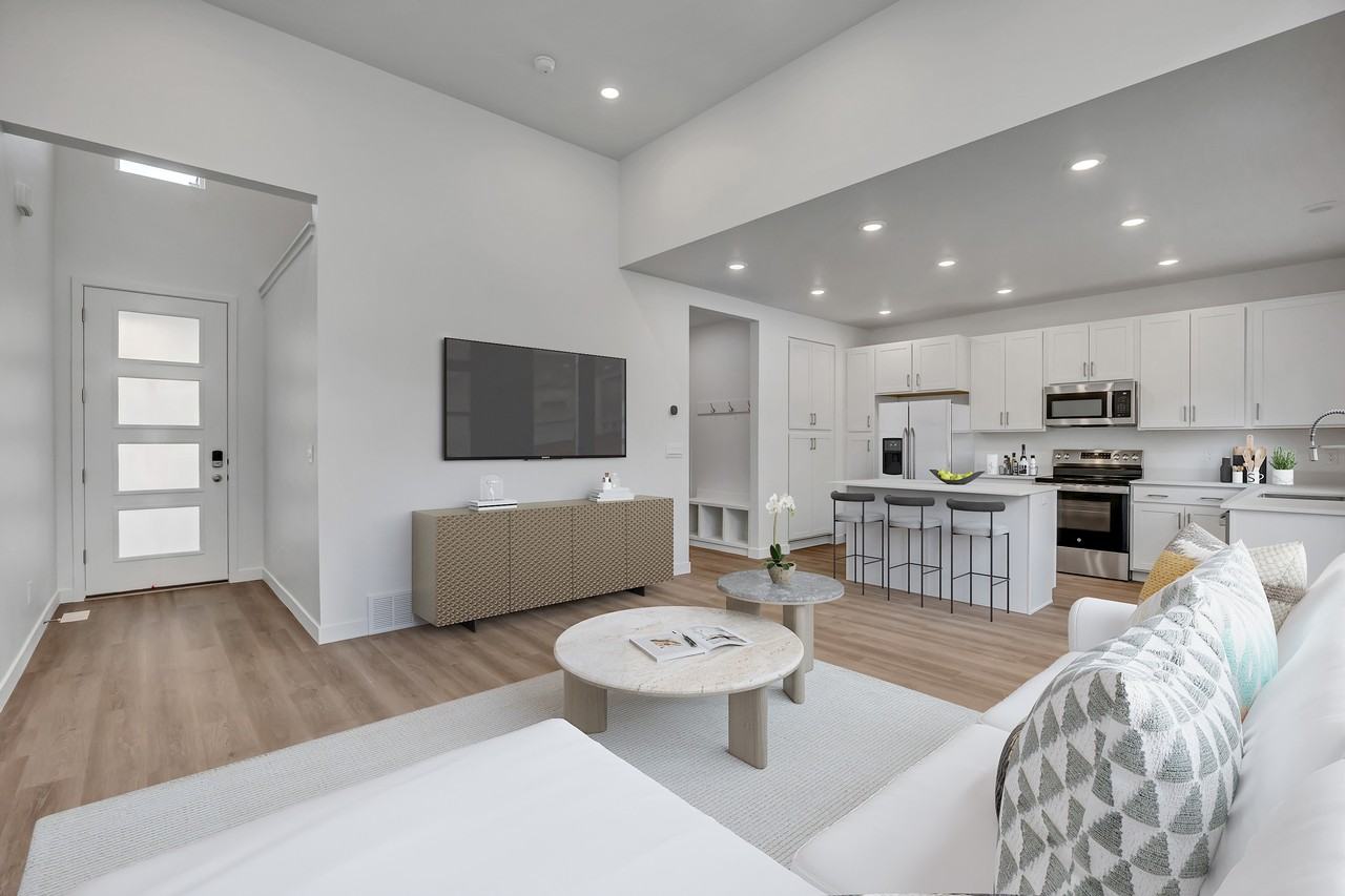 2139 W Stardew St - Photo 5 of 35