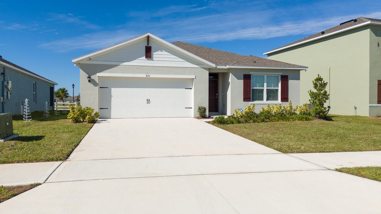 421 Noble Ave #1 - Photo 3 of 35