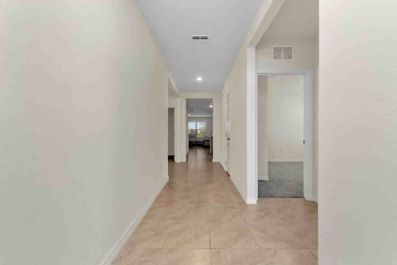 421 Noble Ave #1 - Photo 5 of 35