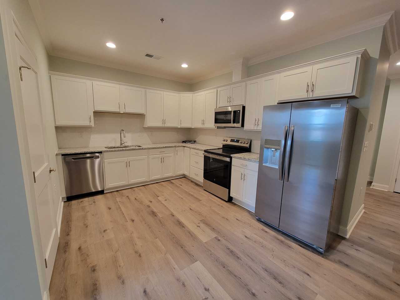 101 North Street - C #C - Photo 4 of 9