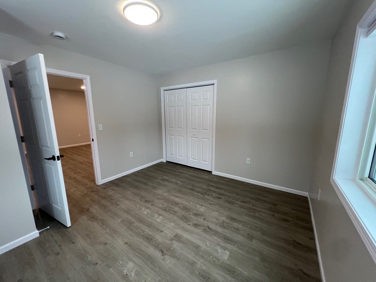 1003 Two Rivers Street - Photo 3 of 7