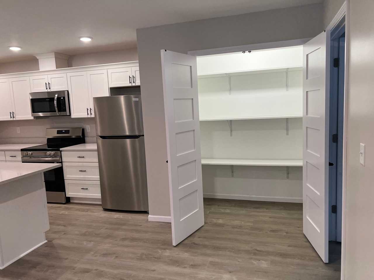 1003 Two Rivers Street - Photo 6 of 7