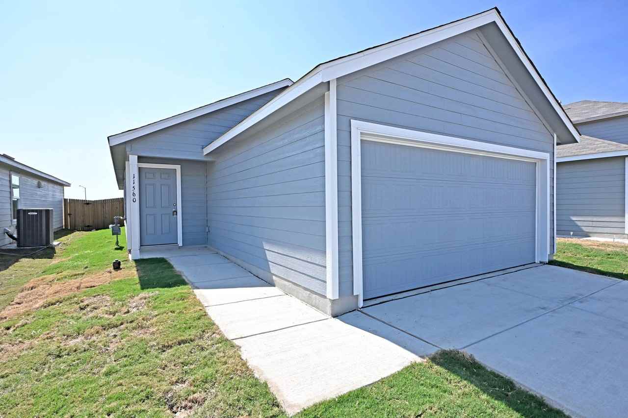 11560 Chestnut Rose #1