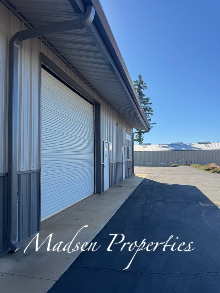 1115 Ewald Ct #A - Photo 2 of 30