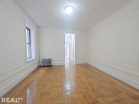 W 170th St #4E - Photo 1 of 1