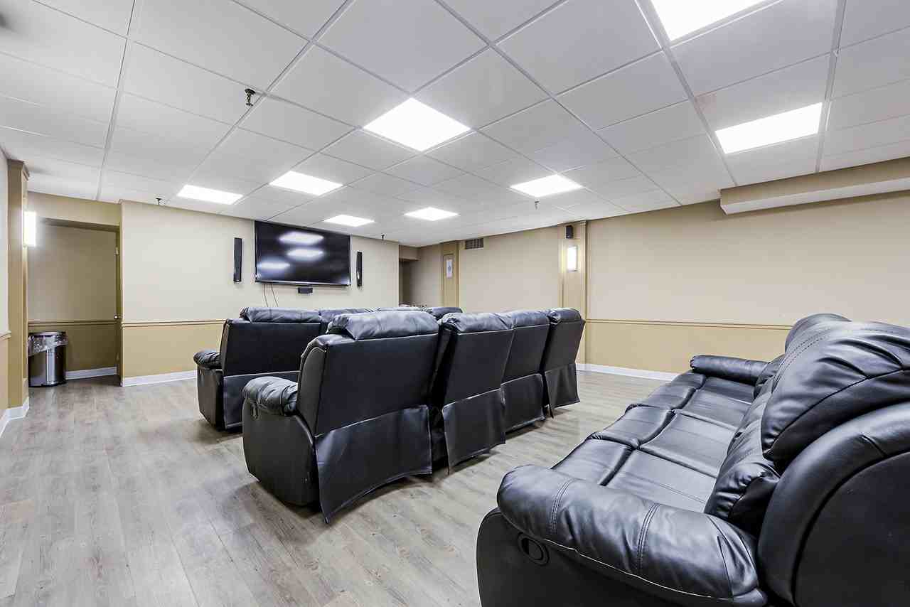 Upper Canada Court, Centre - Photo 6 of 17