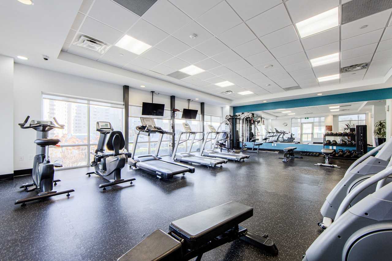 212 Davis Apartments - Photo 6 of 12