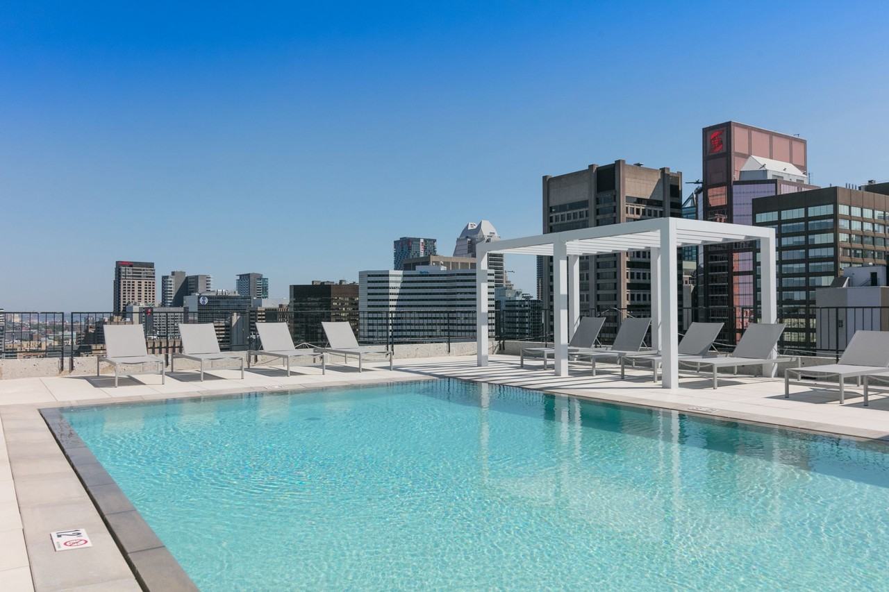 3460 Peel Street - Photo 4 of 50