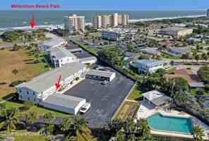 featured image of 2186 Jimmy Buffett Memorial Highway 4c - 1 #1