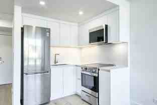 1975 de Maisonneuve - Photo 1 of 1