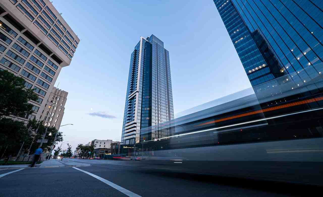 300 Main - Photo 7 of 50