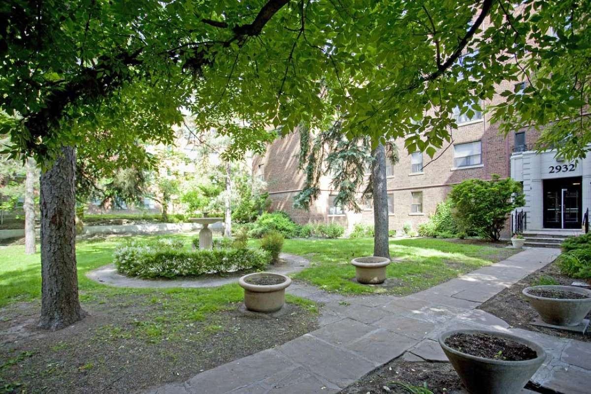 Chatsworth Apartments - Photo 7 of 45