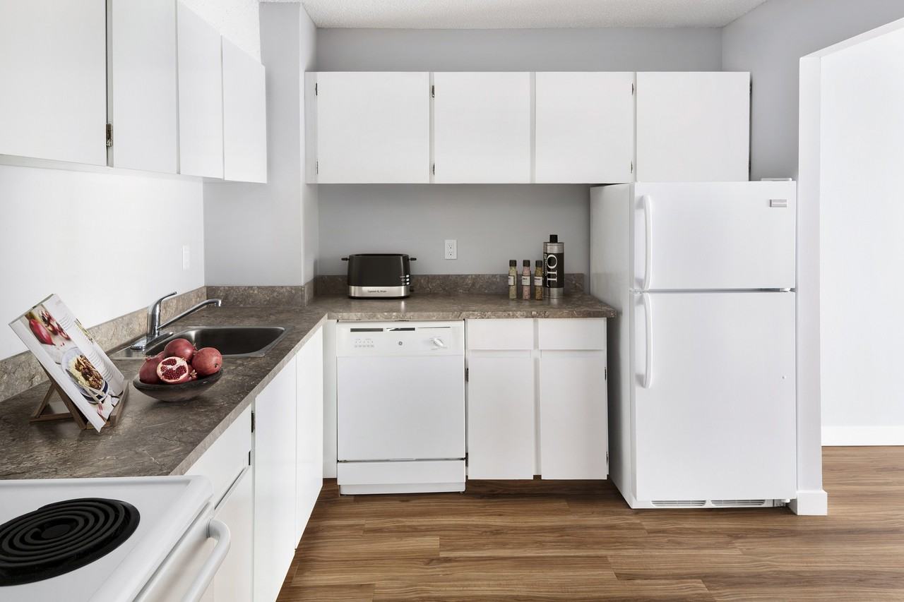 Royal View Apartments - Photo 7 of 28