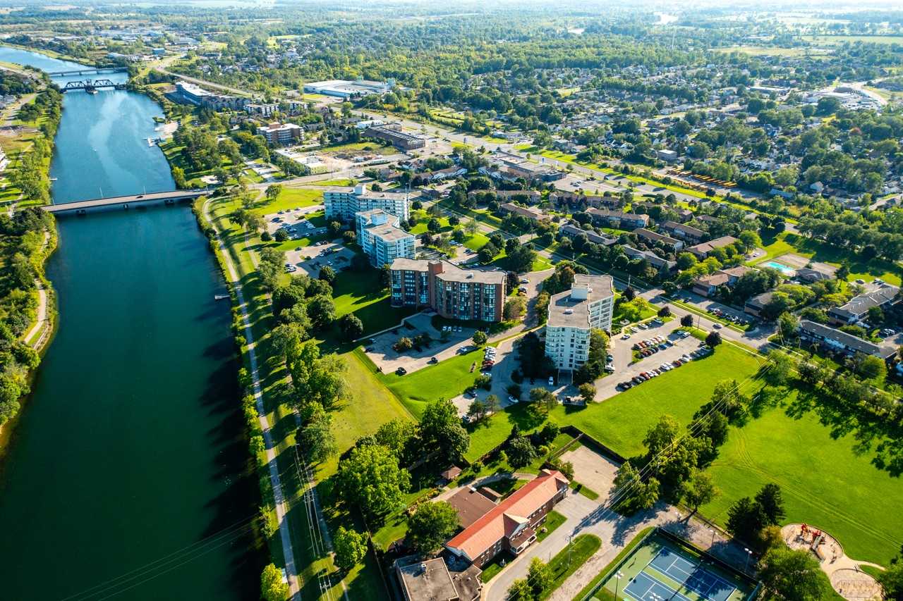 Parkway Village - Photo 3 of 31