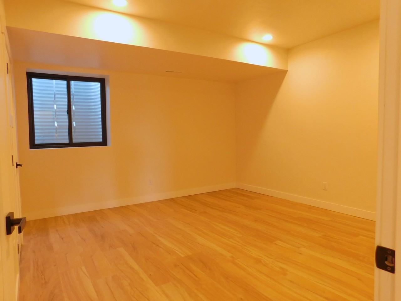 227 Rolling Hill Rd #1 - Photo 6 of 10