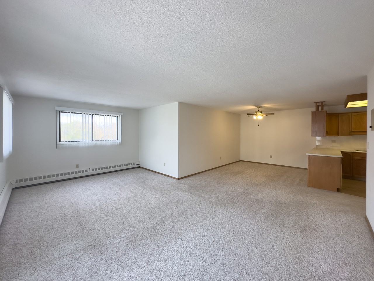 Eben-Ezer II | 1 & 2 Bedroom Apartments Near Whyte Avenue - Photo 3 of 12