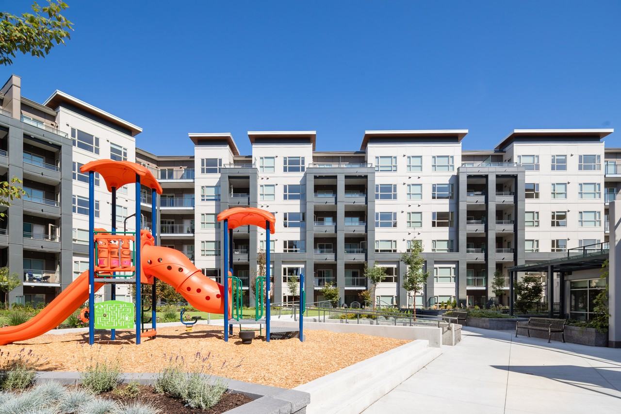 Fremont Residences - Photo 2 of 24