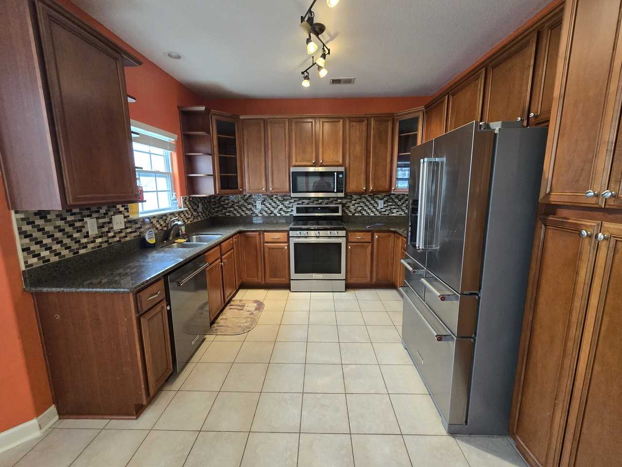 2009 Breck Ave #1 - Photo 7 of 31