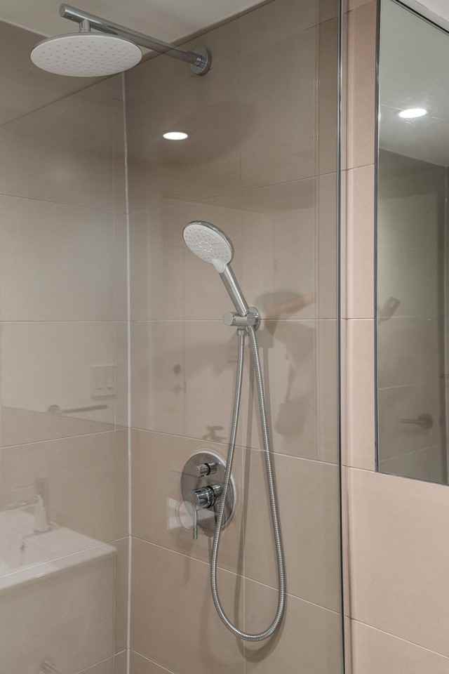 55-56 Eccleston Drive - Photo 5 of 50