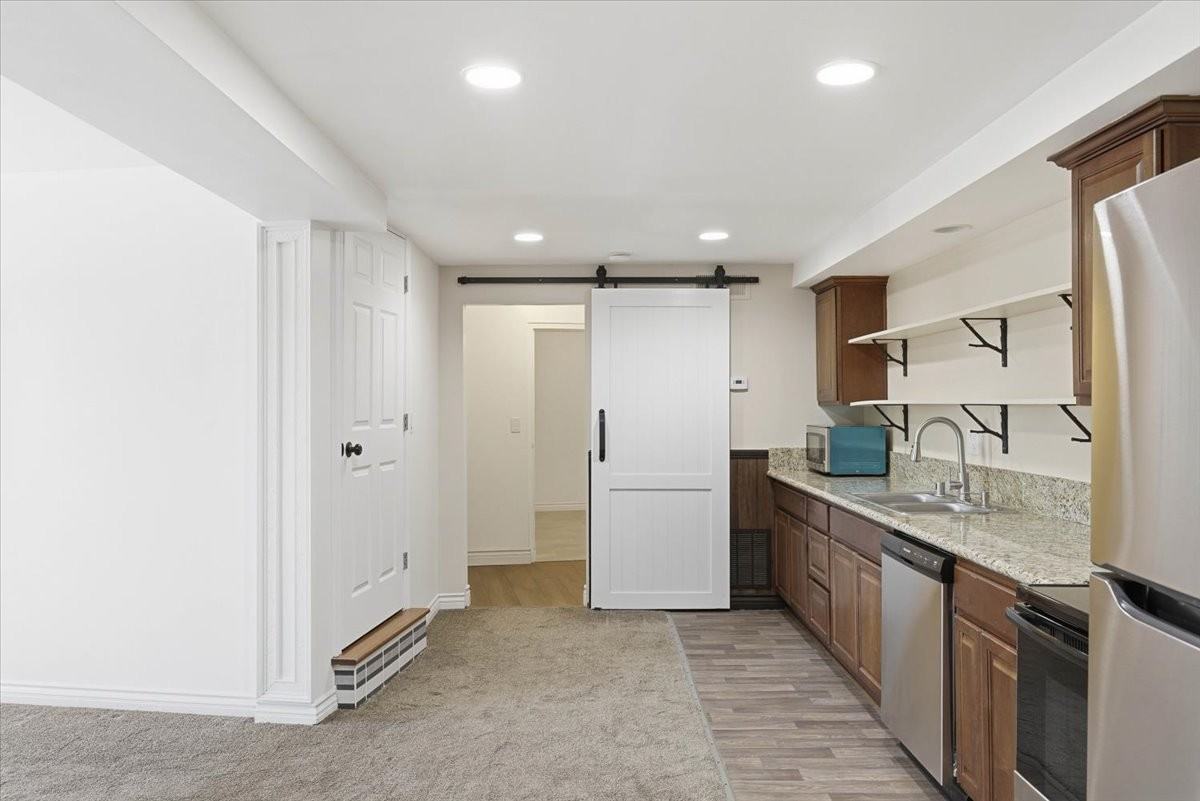 4341 Vista Way #A - Photo 3 of 24