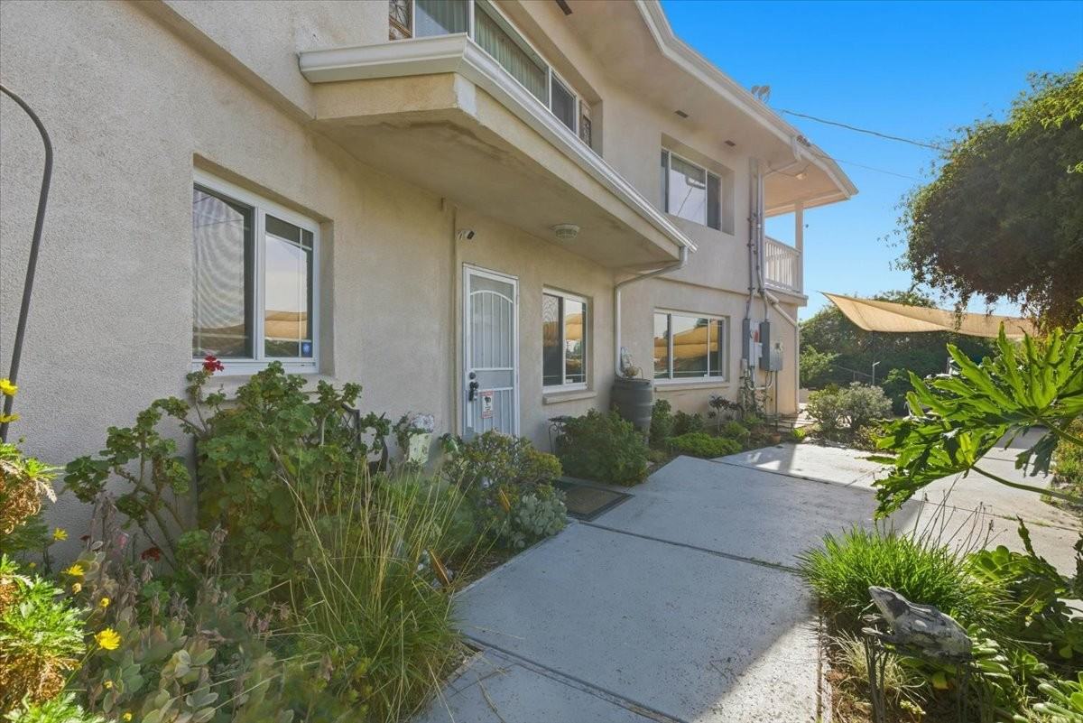 4341 Vista Way #A - Photo 4 of 24