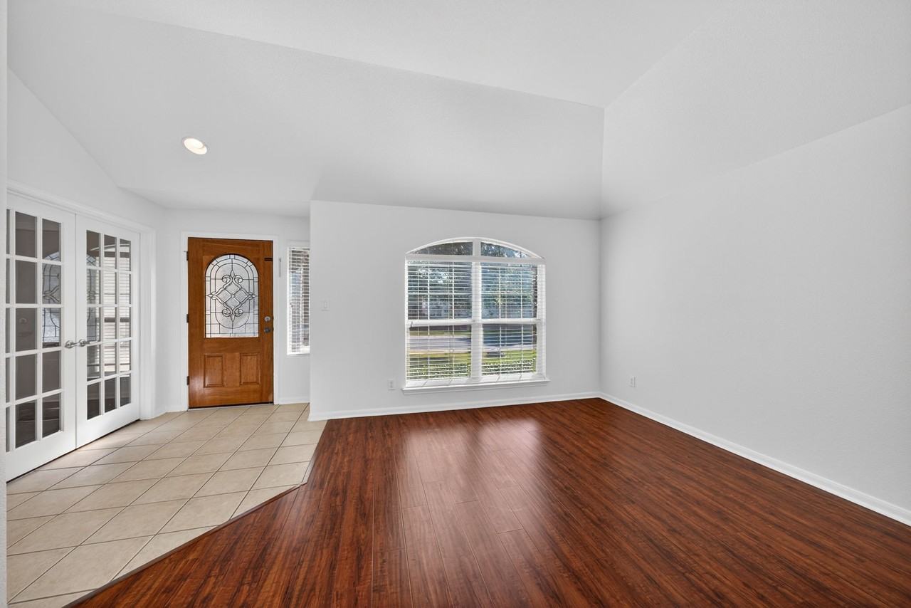 1115 Willow Knl #1 - Photo 7 of 37