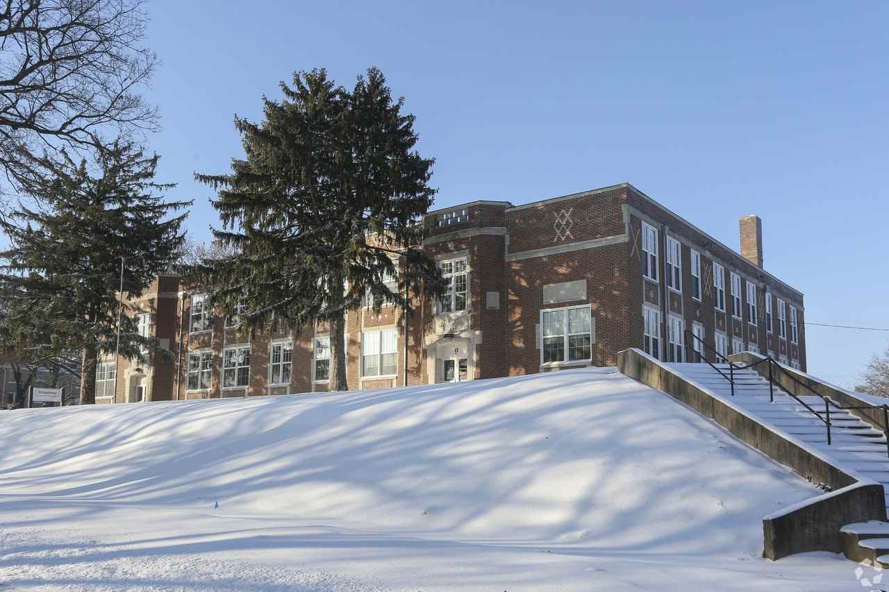 801 N Broadway St #207 - Photo 6 of 7