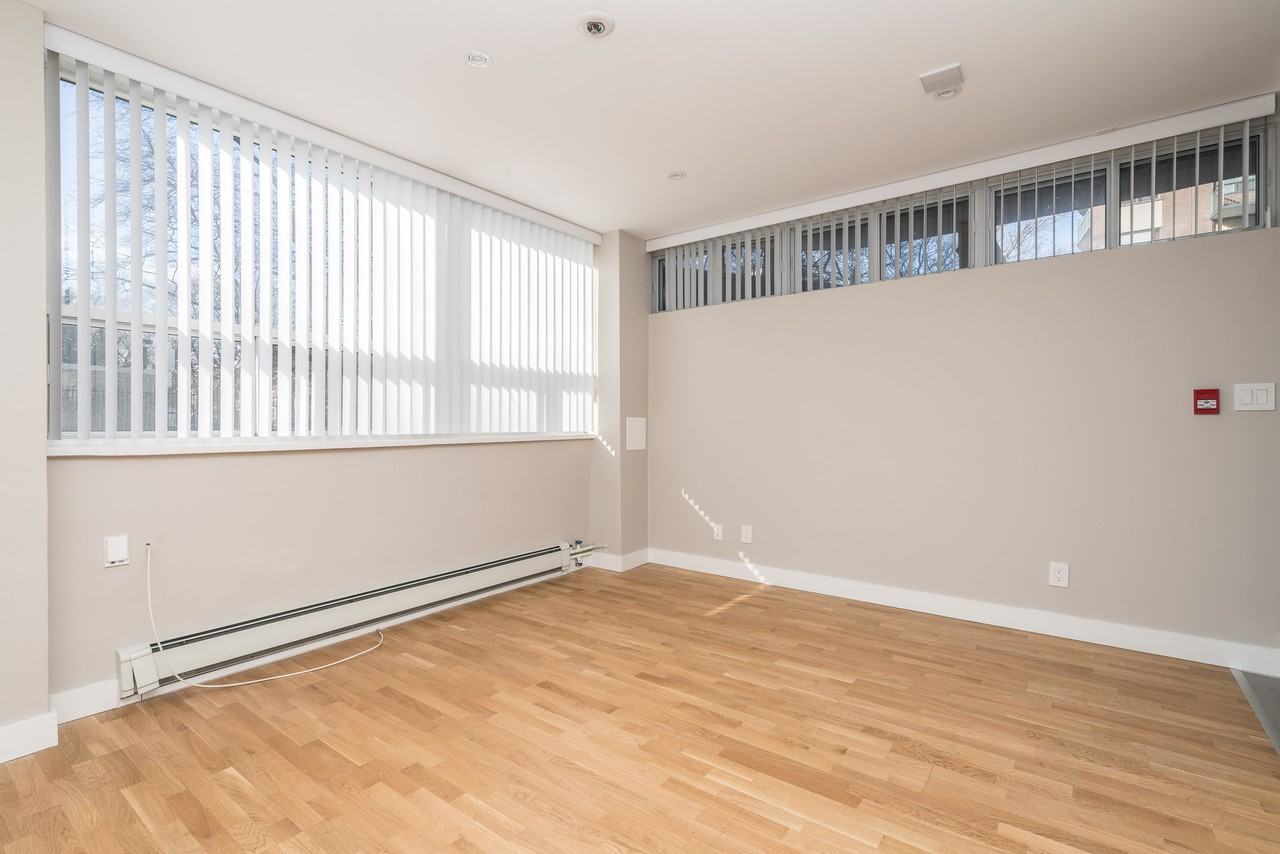 190 Jameson Avenue - Photo 4 of 11