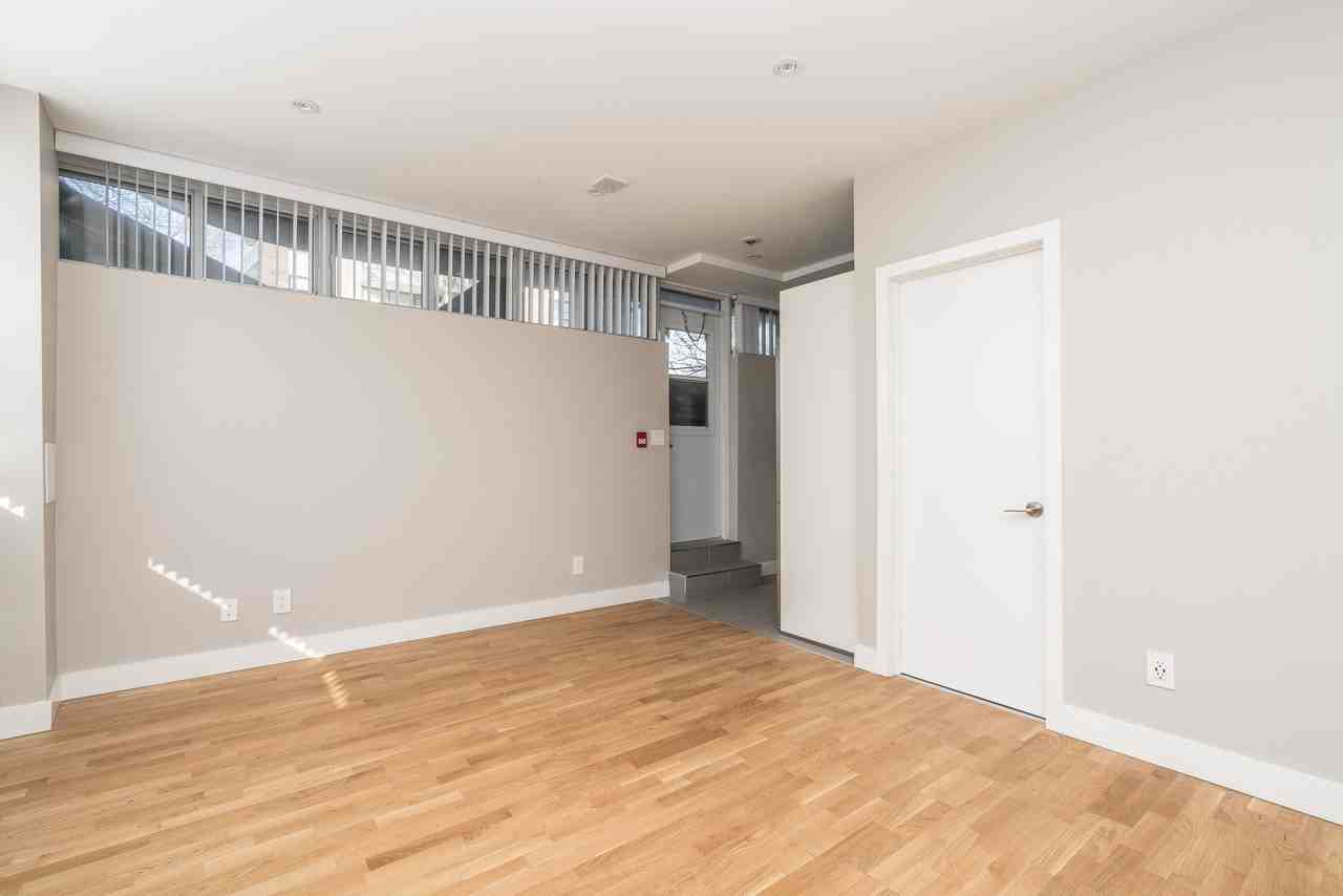 190 Jameson Avenue - Photo 5 of 11