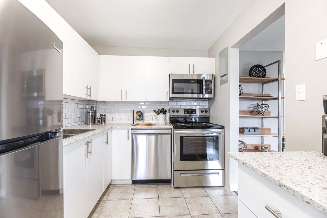 Huntington Place - Photo 7 of 30