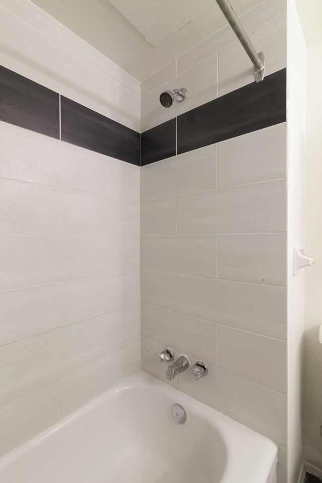 2285 Saint-Mathieu Street - Photo 5 of 50