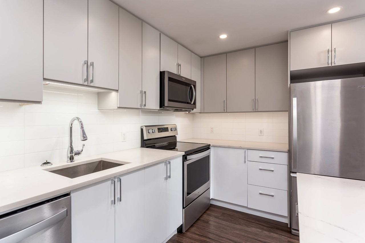 The Mansions - Photo 5 of 21