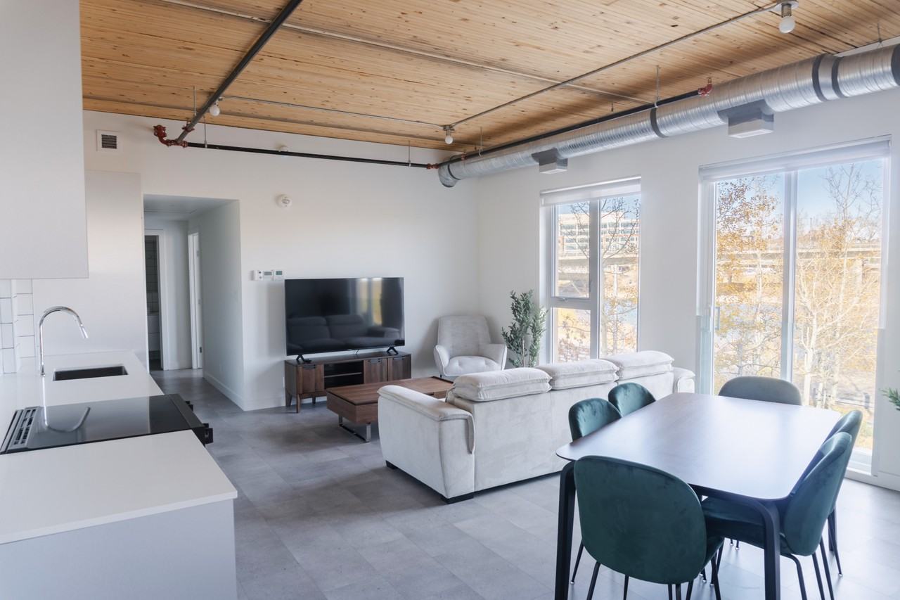 EV606 - Photo 3 of 31