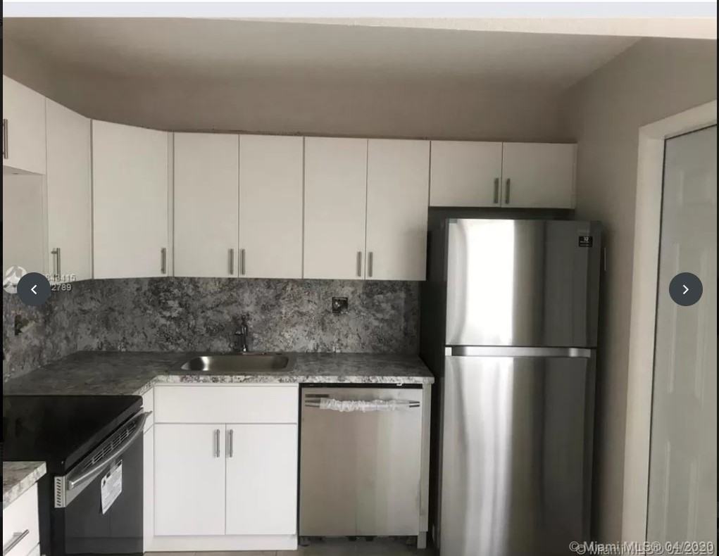 859 Nw 46th Ave #859 - Photo 3 of 10