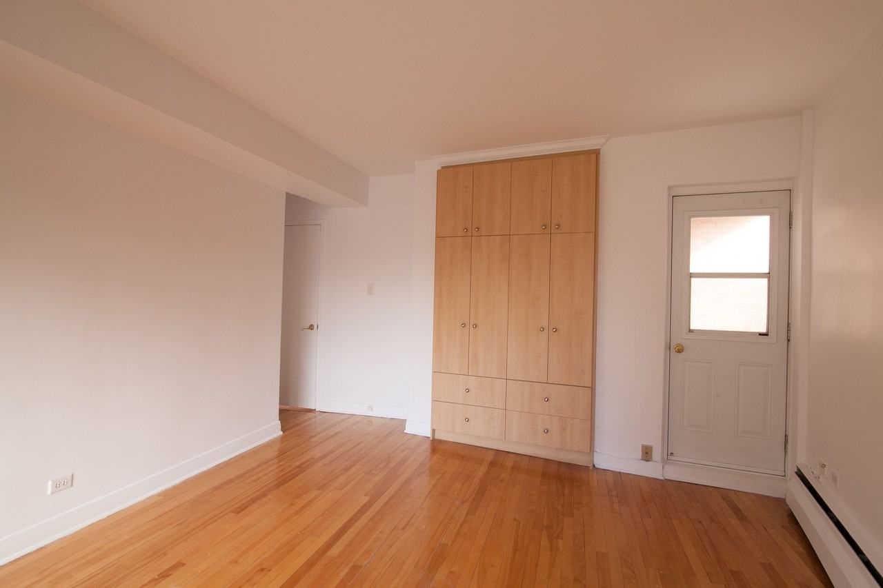 6525 Côte-Saint-Luc - Photo 2 of 15