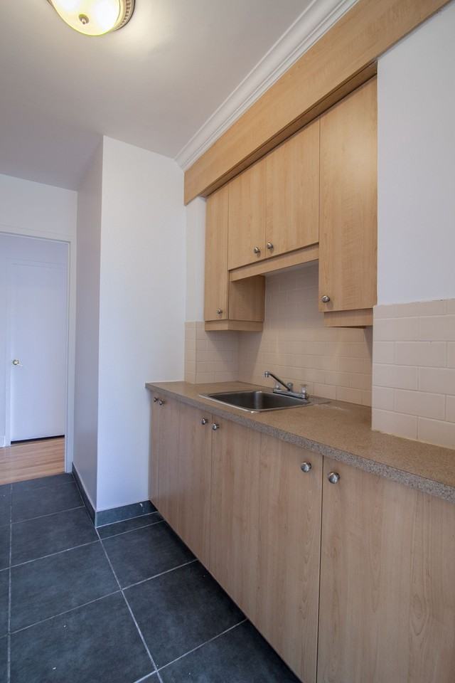 6525 Côte-Saint-Luc - Photo 4 of 15