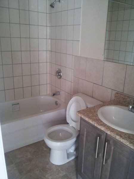 Capilano Court - Photo 7 of 8